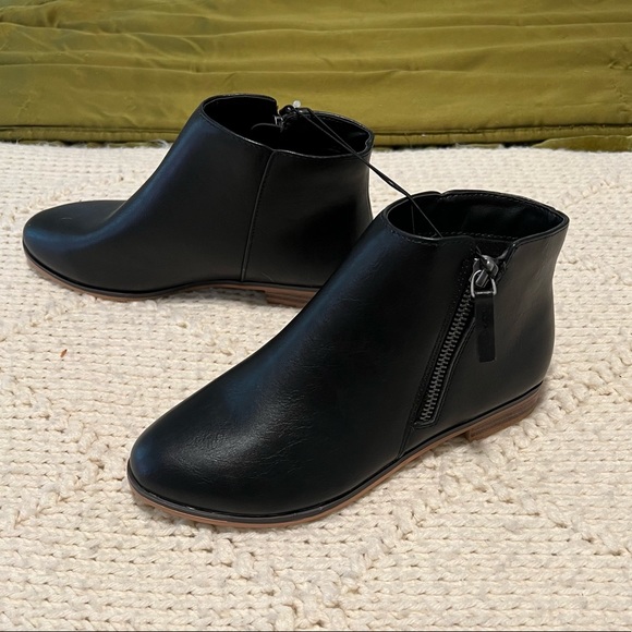 Cat & Jack Other - Cat & Jack Ankle Boots